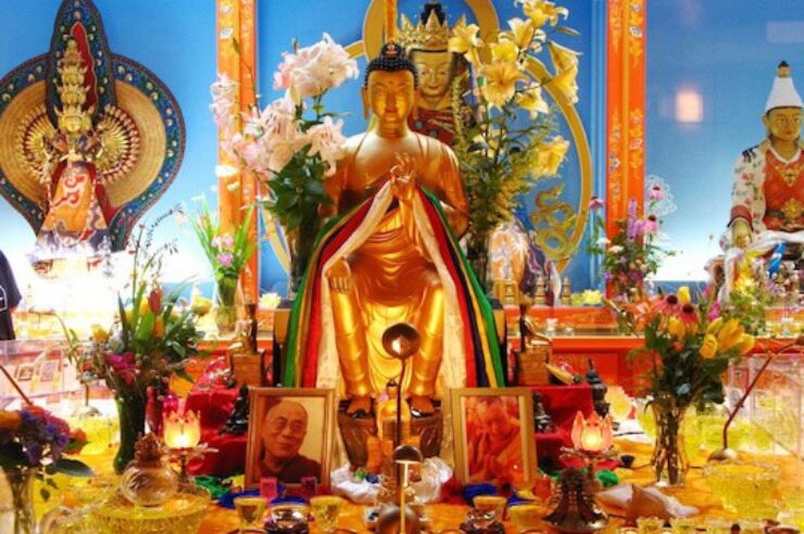 Image for Sacred Buddhist relics to visit UK on world tour