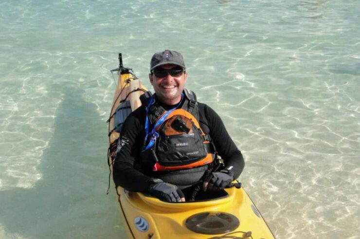 Image for Kayaker journeys 3,000km to promote rights of asylum seekers