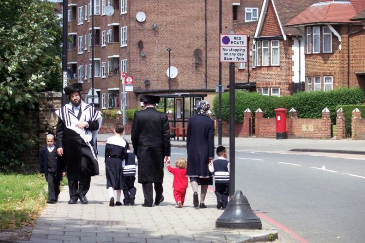 Image for UK still values Jewish communities, study shows