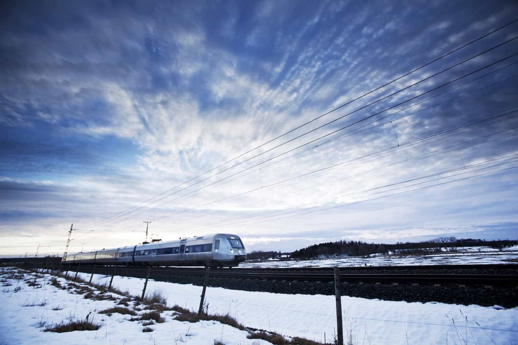 Image for Swedes opt for trains over flights amid climate crisis concerns