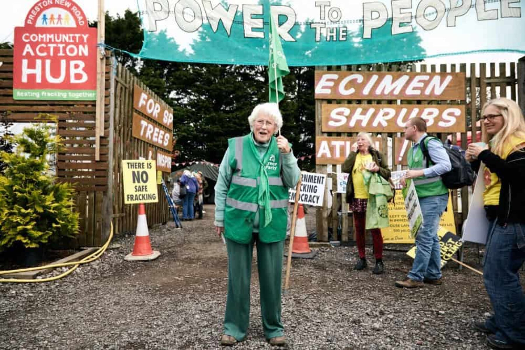 Image for Fracking suspended across England in major government U-turn