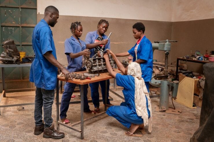 Image for The young women of Burkina Faso who fix stereotypes by repairing cars