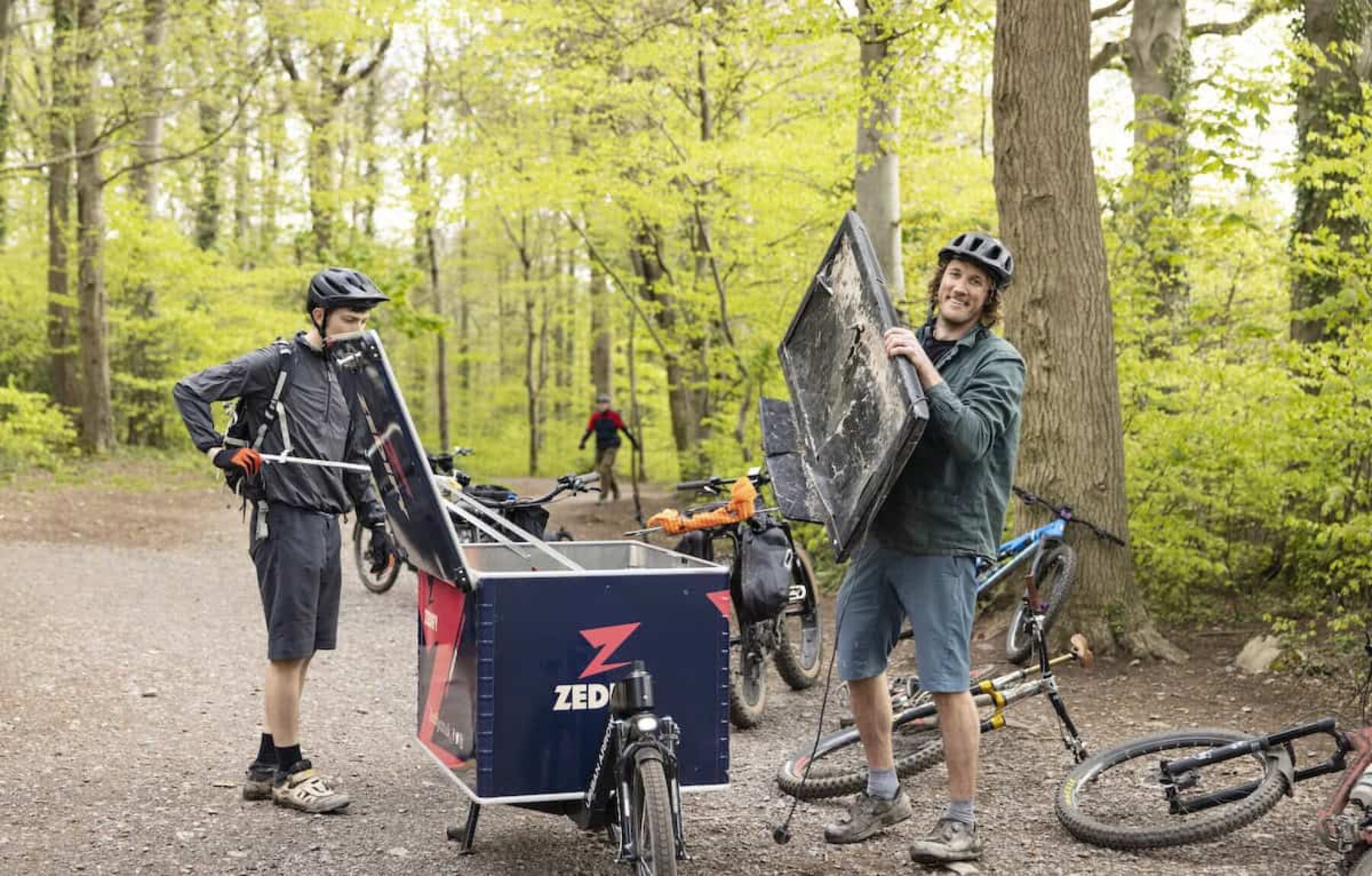 Image for Meet the hikers and bikers who are keeping the UK countryside clean