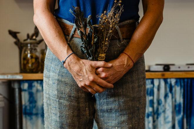 image for The woman who grew her own pair of jeans